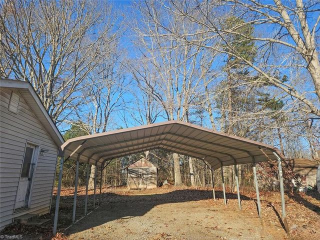 423 Mount Zion Church Road, Stokesdale, NC 27357