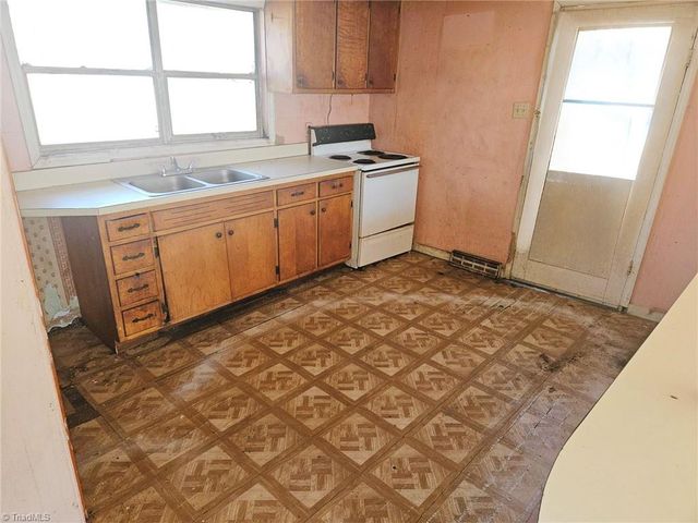 423 Mount Zion Church Road, Stokesdale, NC 27357