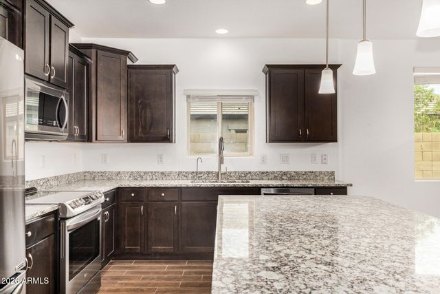 13607 W BRILES Road, Peoria, AZ 85383