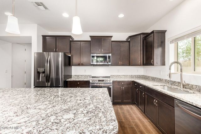 13607 W BRILES Road, Peoria, AZ 85383