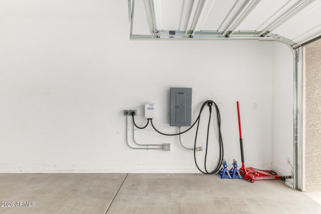 13607 W BRILES Road, Peoria, AZ 85383