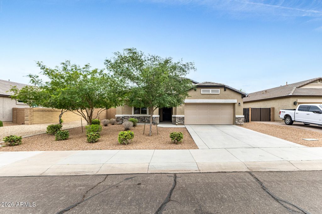 13607 W BRILES Road, Peoria, AZ 85383