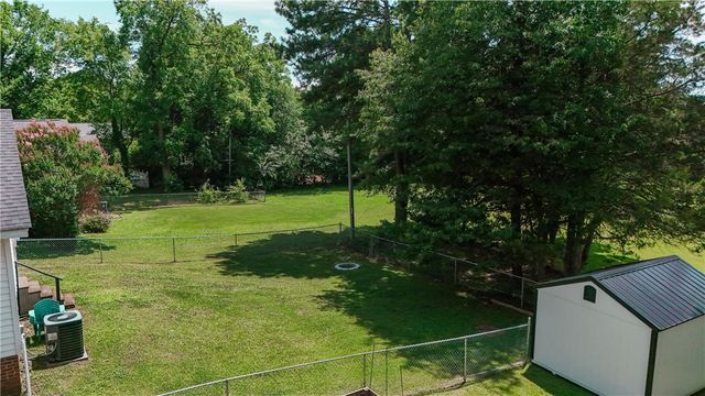 310 N Chestnut Street, Seneca, SC 29678