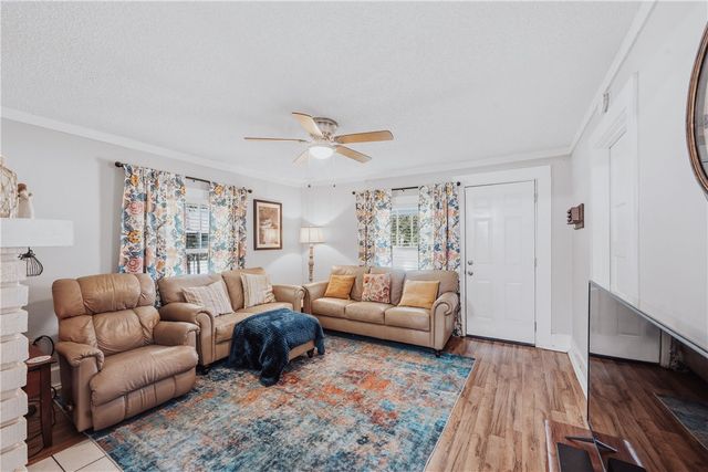 310 N Chestnut Street, Seneca, SC 29678