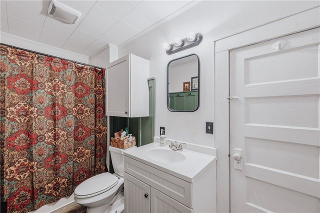 310 N Chestnut Street, Seneca, SC 29678