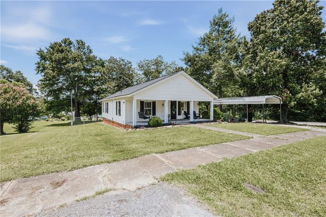310 N Chestnut Street, Seneca, SC 29678
