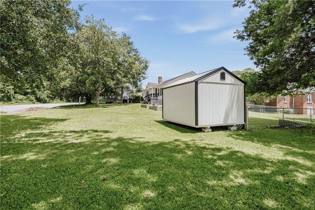 310 N Chestnut Street, Seneca, SC 29678