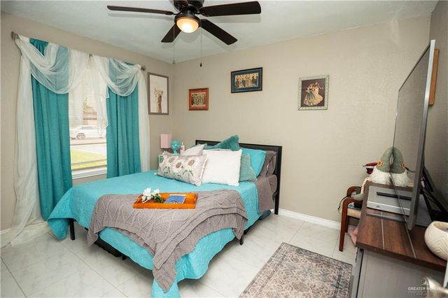 813 W 13th Street, San Juan, TX 78589