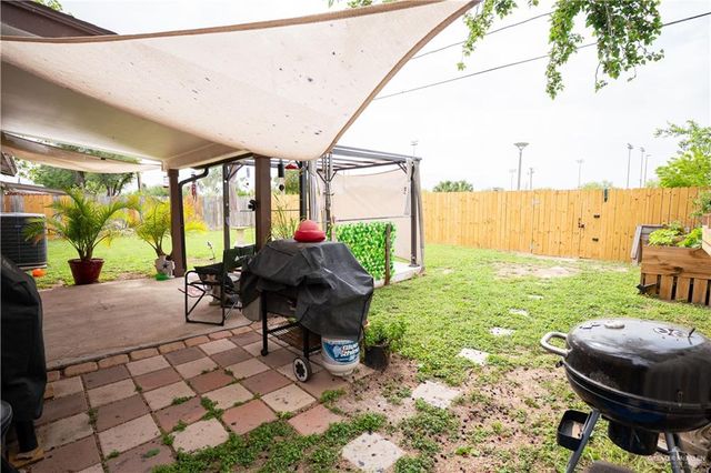 813 W 13th Street, San Juan, TX 78589