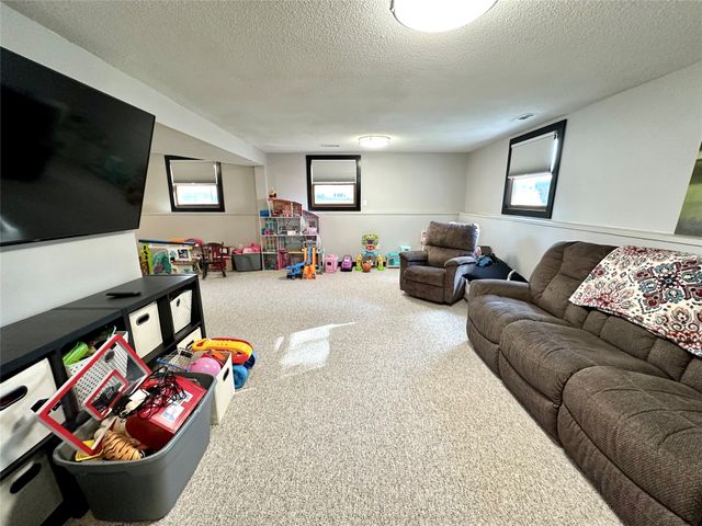 1921 Spencer Street, Grinnell, IA 50112