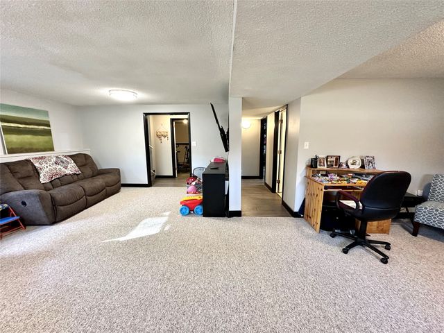 1921 Spencer Street, Grinnell, IA 50112