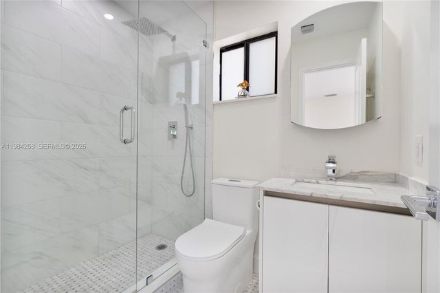 255 Grant Dr, Coral Gables, FL 33133