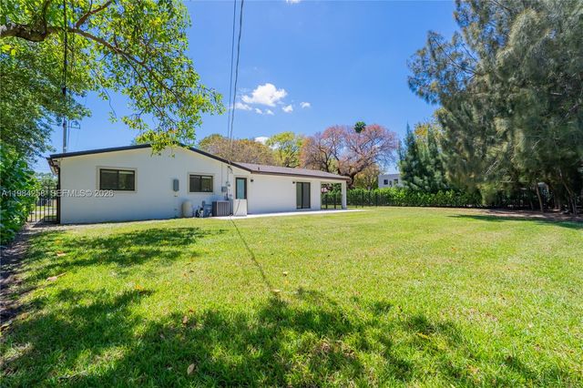 255 Grant Dr, Coral Gables, FL 33133