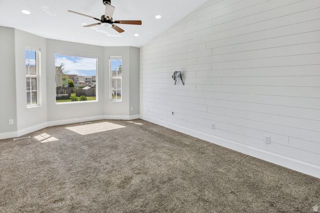 5467 S 4125 W, Roy, UT 84067