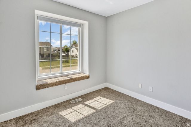 5467 S 4125 W, Roy, UT 84067