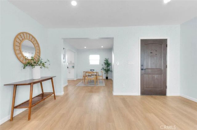 1827 W 76th, Los Angeles, CA 90047