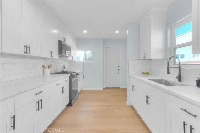 1827 W 76th, Los Angeles, CA 90047