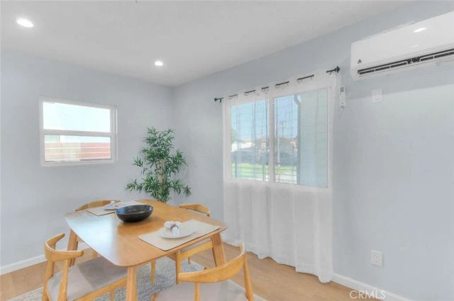 1827 W 76th, Los Angeles, CA 90047