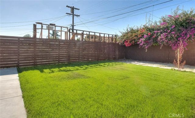 1827 W 76th, Los Angeles, CA 90047