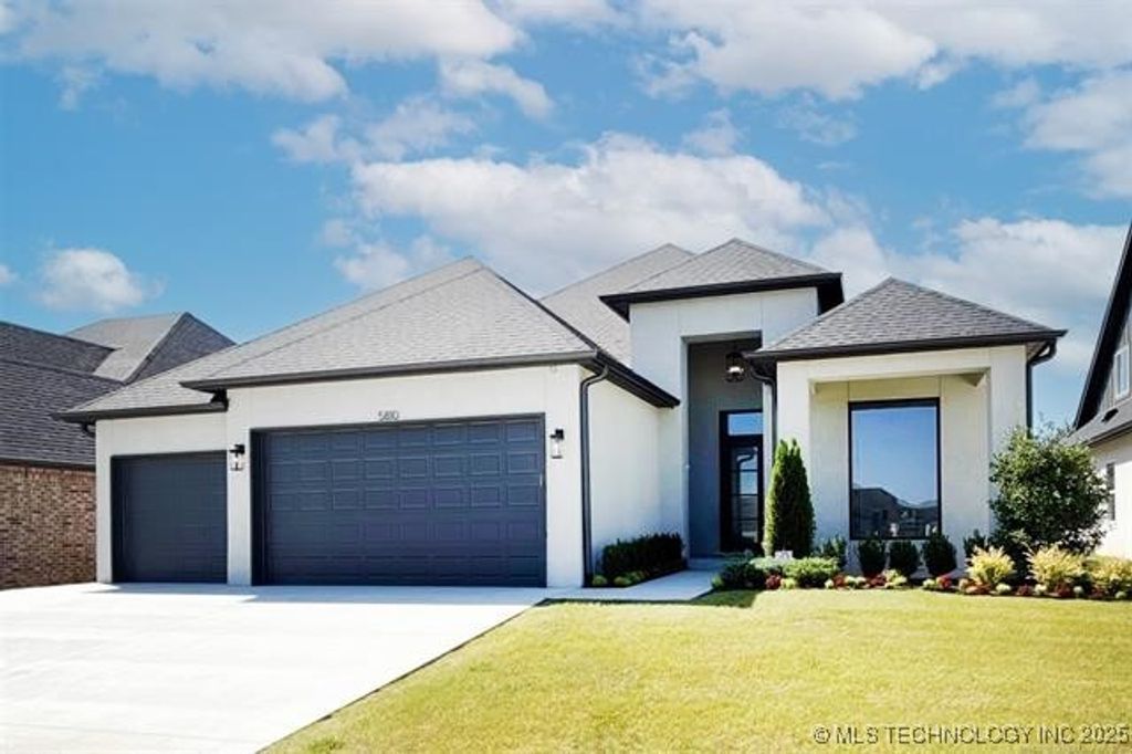 5810 E 126th Street S, Bixby, OK 74008