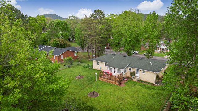 308 Hanna Street, Berryville, AR 72616