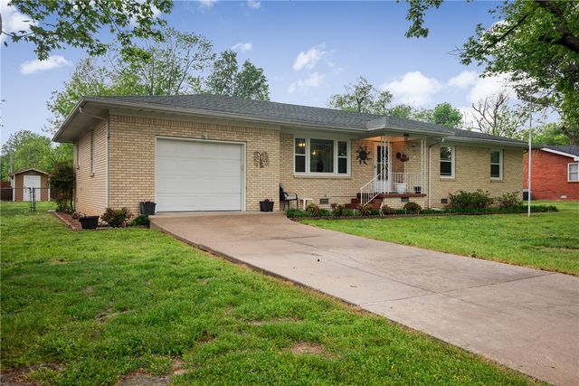 308 Hanna Street, Berryville, AR 72616