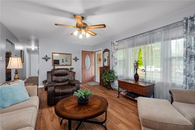 308 Hanna Street, Berryville, AR 72616