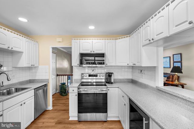 852 MEADOW HEIGHTS LN, Arnold, MD 21012