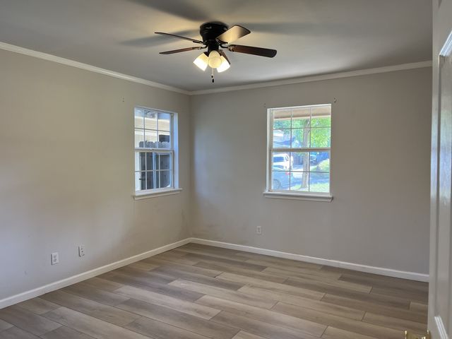 114 N Andrews Drive, Robinson, TX 76706