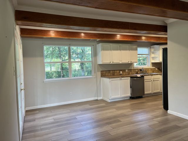 114 N Andrews Drive, Robinson, TX 76706