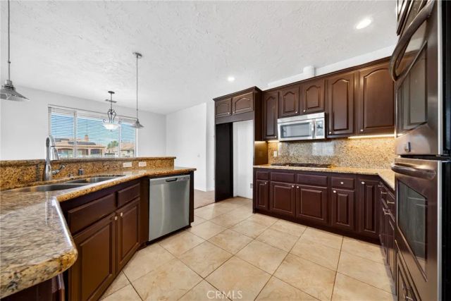 14414 Ironsides, Helendale, CA 92342