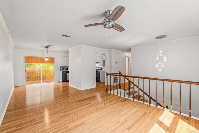 2 Cottonwood Court, Little Rock, AR 72211