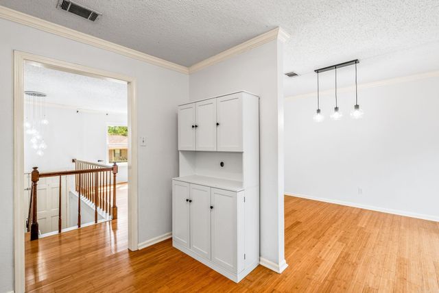 2 Cottonwood Court, Little Rock, AR 72211