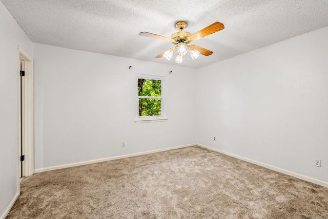 2 Cottonwood Court, Little Rock, AR 72211