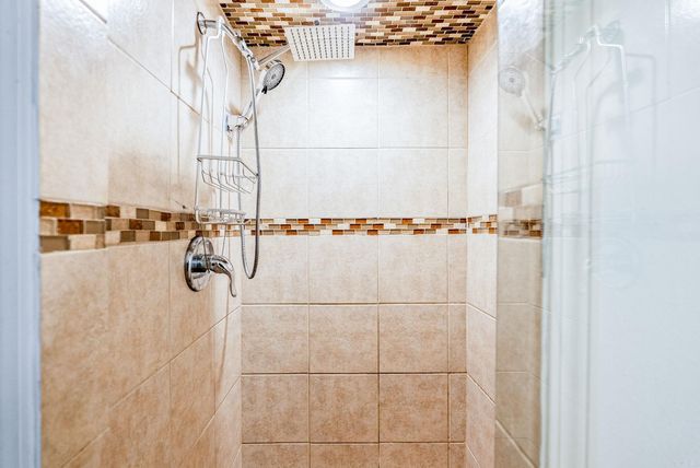 2 Cottonwood Court, Little Rock, AR 72211