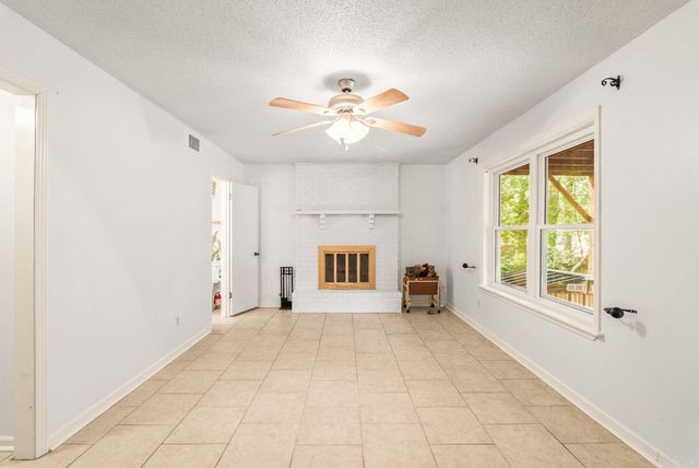 2 Cottonwood Court, Little Rock, AR 72211