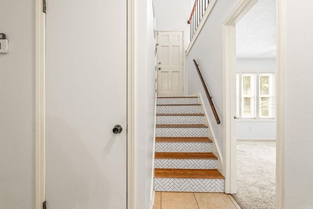 2 Cottonwood Court, Little Rock, AR 72211