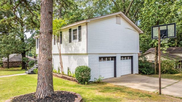 2 Cottonwood Court, Little Rock, AR 72211