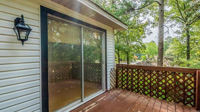 2 Cottonwood Court, Little Rock, AR 72211