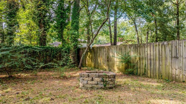 2 Cottonwood Court, Little Rock, AR 72211