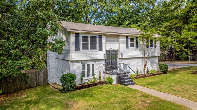 2 Cottonwood Court, Little Rock, AR 72211