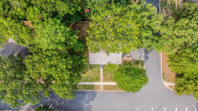 2 Cottonwood Court, Little Rock, AR 72211