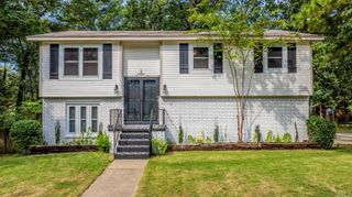 2 Cottonwood Court, Little Rock, AR 72211