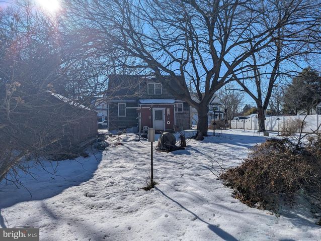 130 E LACEY RD, Forked River, NJ 08731