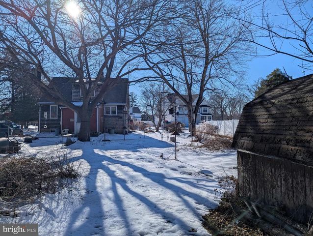 130 E LACEY RD, Forked River, NJ 08731