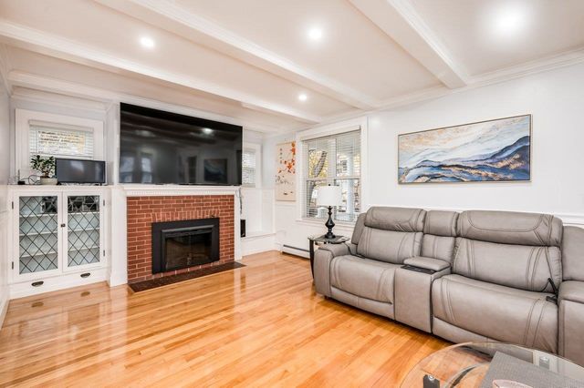 815 Central Avenue, Dover, NH 03820