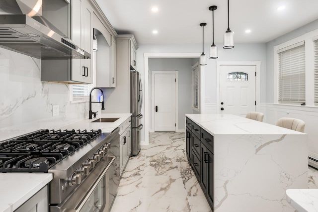 815 Central Avenue, Dover, NH 03820