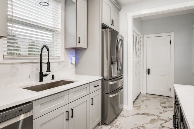 815 Central Avenue, Dover, NH 03820