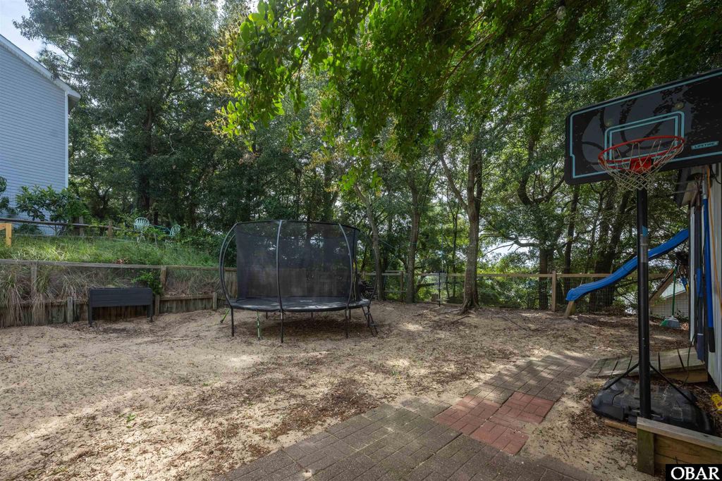 Image 34 of property listing at 1207 Harbour View Drive, Kill Devil Hills, NC 27948