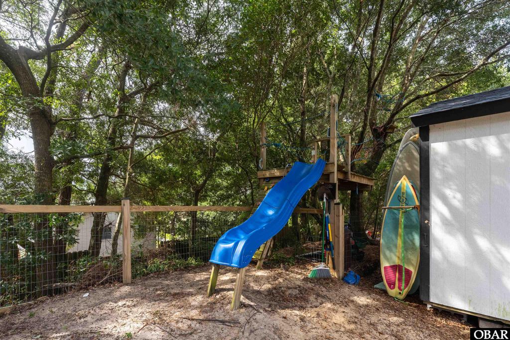 Image 36 of property listing at 1207 Harbour View Drive, Kill Devil Hills, NC 27948